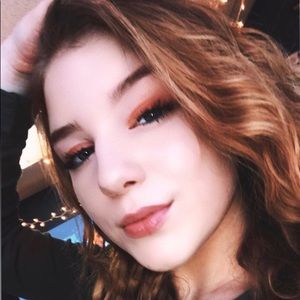 Meet your Posher, Abigail